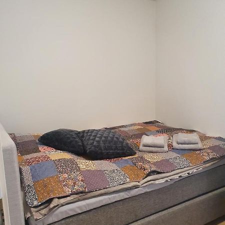 Moderni, Viihtyisae Pikkukaksio Saunalla بوري المظهر الخارجي الصورة